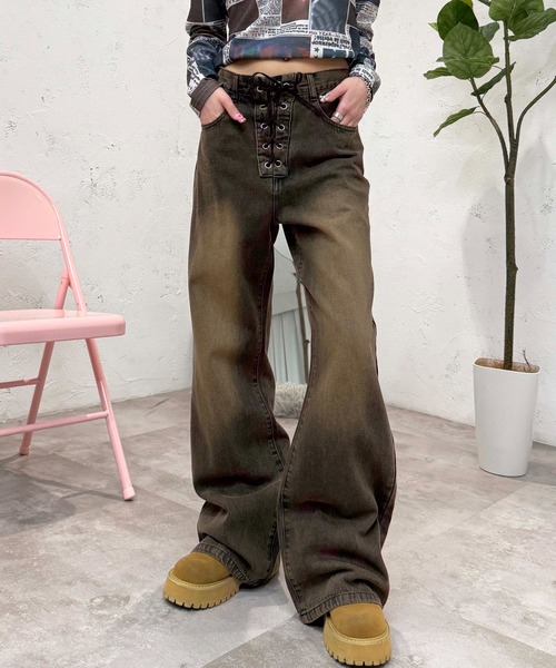 sedacle girl(セダクルガール)の「ウエストレースアップデニム(デニムパンツ・レディース・ブラック/ブラウン・MEDIUM/SMALL)」の2枚目の写真
