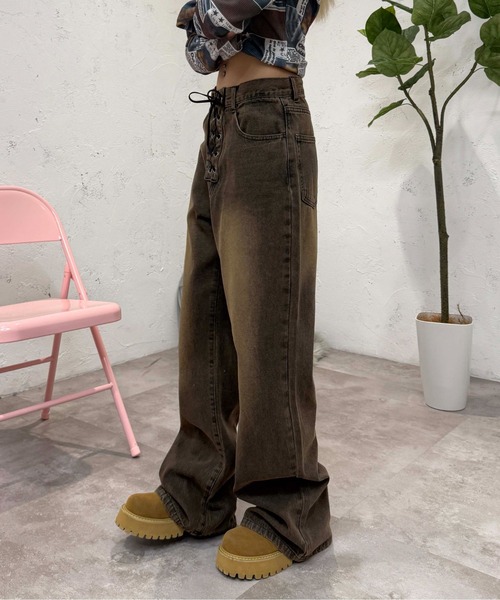 sedacle girl(セダクルガール)の「ウエストレースアップデニム(デニムパンツ・レディース・ブラック/ブラウン・MEDIUM/SMALL)」の3枚目の写真