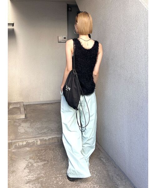 Ungrid(アングリッド)の「シャギーニットベスト(ベスト・レディース・グリーン系その他/アイボリー/ブラック・FREE)」の14枚目の写真