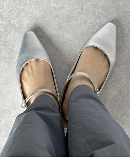 cepo(セポ)の「ストラップミュールフラットパンプス(パンプス・レディース・シルバー/ブラック/ベージュ・M/L)」の16枚目の写真