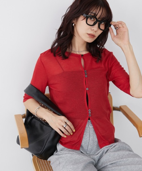 Auntie Rosa Holiday(アンティローザホリデー)の「フロントホールシアーテレコカーディガン(Tシャツ/カットソー・レディース・レッド/ブラック/グレー・FREE)」の14枚目の写真