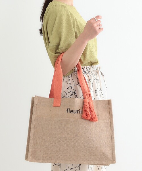 SHOO・LA・RUE（シューラルー）の「夏を彩る スクエアジュートトートバッグ（トートバッグ・レディース・オレンジ/ブルー/イエロー/ブラック系/ブラック系3/ブラック・00）」の6枚目の写真