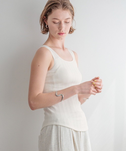 bijorie(ビジュリィ)の「【bijorie】カップ付きタンク/NEW BASIC light(インナーウェア/肌着・レディース・ライトグレー/ブラック/アイボリー・MEDIUM/LARGE/LG)」の16枚目の写真