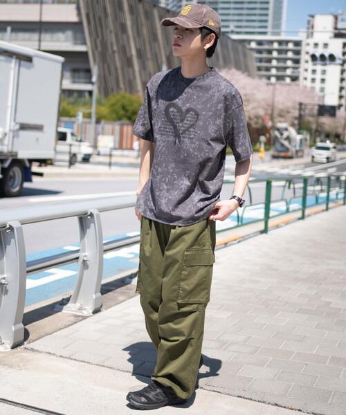 WEGO（ウィゴー）の「WEGO/スノーパターングラフィックT（Tシャツ/カットソー・メンズ・ダークグレー/ピンク/ホワイト・MEDIUM/LARGE）」の16枚目の写真