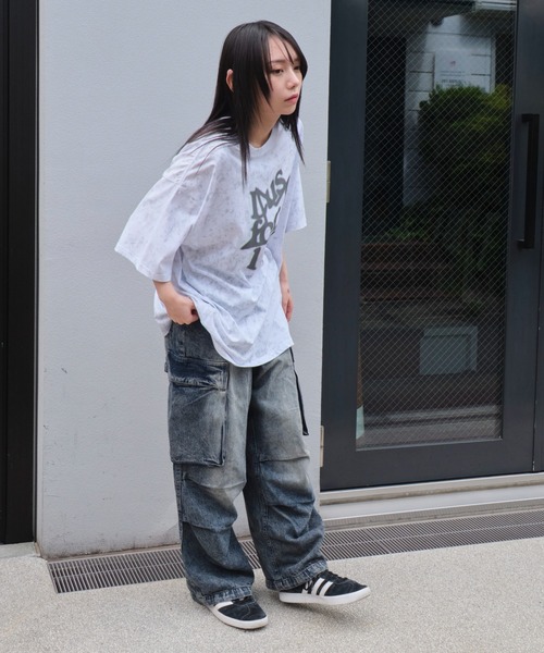 WEGO（ウィゴー）の「WEGO/スノーパターングラフィックT（Tシャツ/カットソー・メンズ・ダークグレー/ピンク/ホワイト・MEDIUM/LARGE）」の4枚目の写真