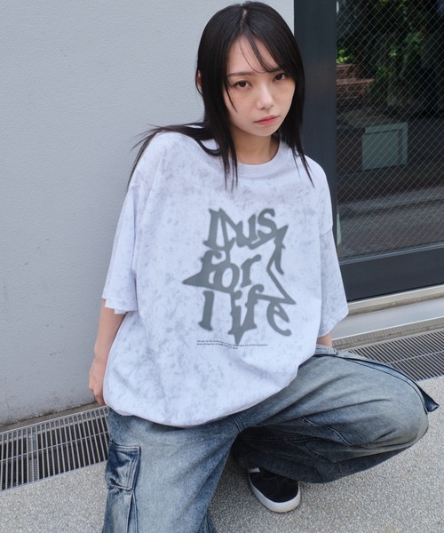 WEGO（ウィゴー）の「WEGO/スノーパターングラフィックT（Tシャツ/カットソー・メンズ・ダークグレー/ピンク/ホワイト・MEDIUM/LARGE）」の6枚目の写真