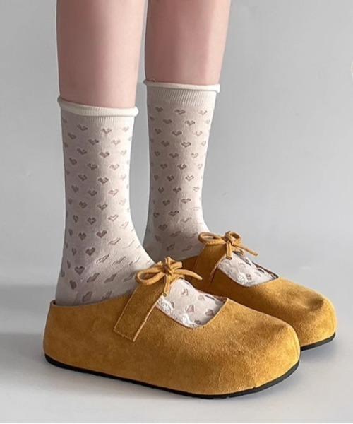 Vipoa（ヴィポア）の「フレンチスクエアスリッパ（スリッポン・レディース・ブルー/レッド/ベージュ/イエロー・SMALL/MEDIUM/LARGE）」の4枚目の写真