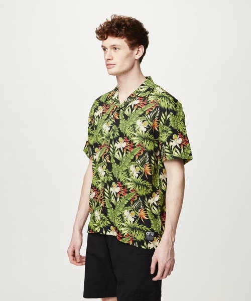PICTURE ORGANIC CLOTHING(ピクチャーオーガニッククロージング)の「【PICTURE/ピクチャー】MAREEBA SHIRT/ボタニカル柄総柄半袖シャツ(シャツ/ブラウス・メンズ・カーキ・X-LARGE/LARGE)」の1枚目の写真