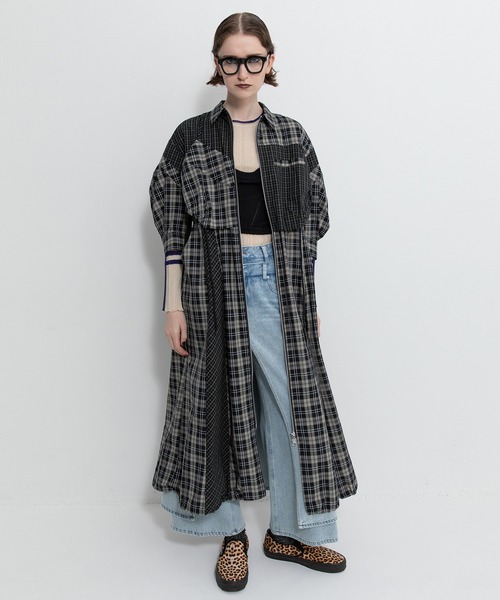 AULA AILA（アウラアイラ）の「ドローストリングチェックシャツワンピース（ワンピース・レディース・ブラック/ブラウン/ネイビー・0）」の2枚目の写真