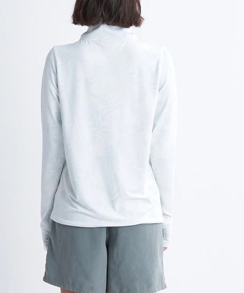 ROXY（ロキシー）の「【ROXY/ロキシー】24SS AURORA STAND/水陸両用ドローコード付き長袖ハイネックジップアップラッシュガード(水着)（ラッシュガード・レディース・ブラック/ピンク/カーキ/ネイビー/ホワイト/オフホワイト・SMALL/MEDIUM/LARGE）」の22枚目の写真