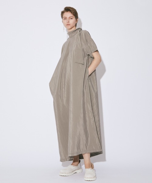 double-neck sand wash silk dress（ワンピース）｜beautiful people