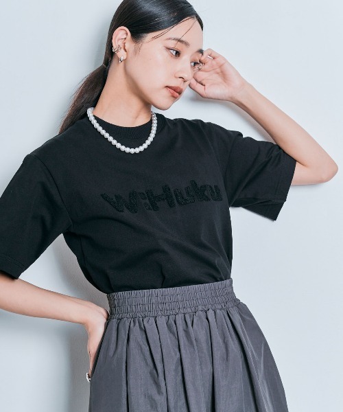 W:Huku(フーク)の「パイル フーク ロゴ シンプル Tシャツ / 半袖 ハーフスリーブ(Tシャツ/カットソー・レディース・オフホワイト/ブラック・FREE)」の5枚目の写真