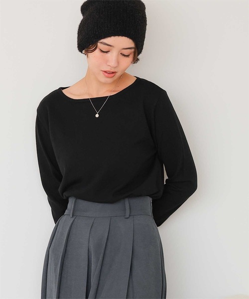 titivate（ティティベイト）の「なめらか手触りカシミヤタッチボートネックニット（ニット/セーター・レディース・ブラック/アイボリー/キャメル/レッド/チャコール/ネイビー/オレンジ・S/M/L）」の11枚目の写真