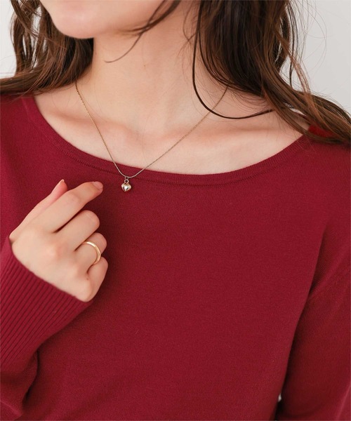 titivate（ティティベイト）の「なめらか手触りカシミヤタッチボートネックニット（ニット/セーター・レディース・ブラック/アイボリー/キャメル/レッド/チャコール/ネイビー/オレンジ・S/M/L）」の22枚目の写真