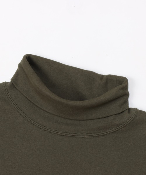 Champion(チャンピオン)の「【Champion/チャンピオン】メンズ ベーシック タートルネックロングスリーブTシャツ(Tシャツ/カットソー・メンズ・オリーブ/ブラック/オフホワイト/ネイビー/チャコール・LARGE/X-LARGE/MEDIUM/SMALL)」の16枚目の写真