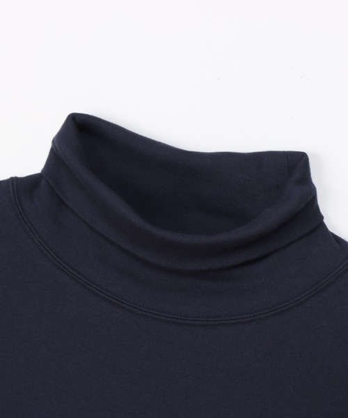 Champion(チャンピオン)の「【Champion/チャンピオン】メンズ ベーシック タートルネックロングスリーブTシャツ(Tシャツ/カットソー・メンズ・オリーブ/ブラック/オフホワイト/ネイビー/チャコール・LARGE/X-LARGE/MEDIUM/SMALL)」の9枚目の写真