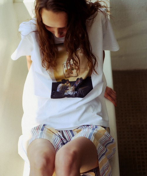 ADAM ET ROPE'(アダムエロペ)の「【KENNEDY MAGAZINE for ADAM ET ROPE'】別注T-SHIRT(Tシャツ/カットソー・レディース・ホワイト系その他3/ホワイト系その他/ホワイト/ホワイト系その他2・FREE)」の10枚目の写真