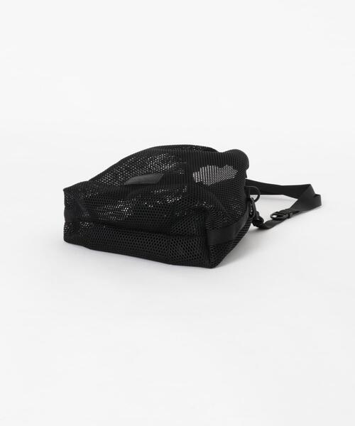 BAICYCLON by Bagjack（バイシクロン バイ バグジャック）の「BAICYCLON by bagjack　MESH DRAW STRING BAG S（ショルダーバッグ・メンズ・ブラック・FREE）」の4枚目の写真