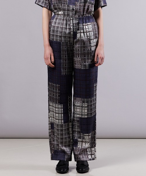 Sov.（ソブ）の「ポリエステルサテン チェックパンツ（その他パンツ・レディース・チェック・38/36）」の5枚目の写真