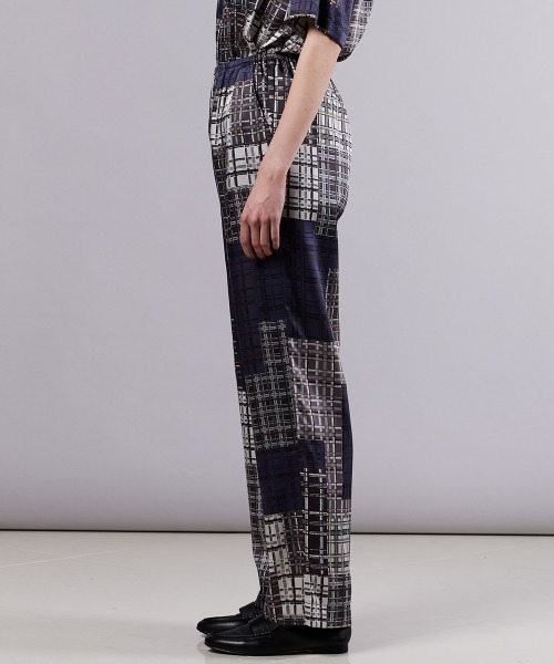 Sov.（ソブ）の「ポリエステルサテン チェックパンツ（その他パンツ・レディース・チェック・38/36）」の6枚目の写真