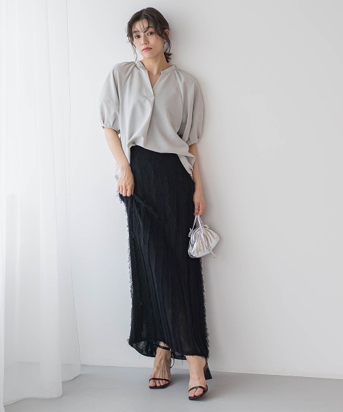 Droite lautreamont（ドロワットロートレアモン）の「タンブラーブッチャーキーネックブラウス≪手洗い可能≫（シャツ/ブラウス・レディース・チャコールグレー/ライトグレー/ブルー・M）」の5枚目の写真