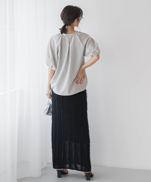 Droite lautreamont（ドロワットロートレアモン）の「タンブラーブッチャーキーネックブラウス≪手洗い可能≫（シャツ/ブラウス・レディース・チャコールグレー/ライトグレー/ブルー・M）」の7枚目の写真