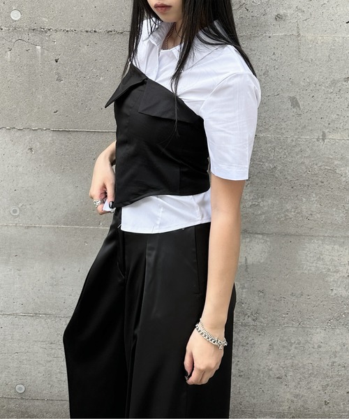 LVEU.（ラブユ.）の「【LVEU.】スリムシルエットシャツ / トップス シャツ ブラウス 半袖 レギュラーカラー スリム タイト コンパクト ブラック ホワイト ブルー（シャツ/ブラウス・レディース・ホワイト/ブラック/ブルー・FREE）」の12枚目の写真