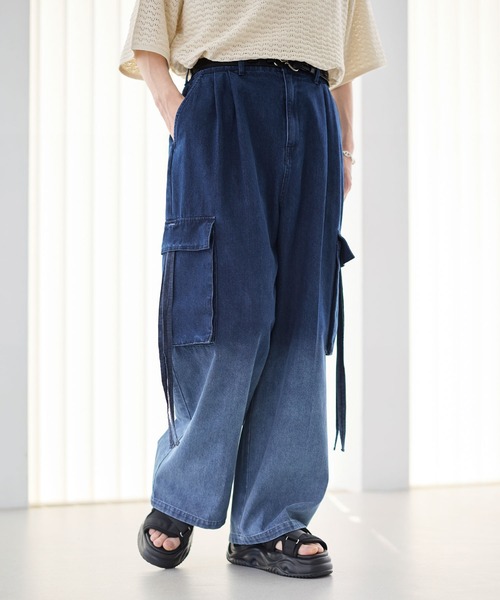 ETELIO（エテリオ）の「グラデーションデニムカーゴパンツ（デニムパンツ・メンズ・ブラック/ブルー・L/M/S/XL）」の3枚目の写真