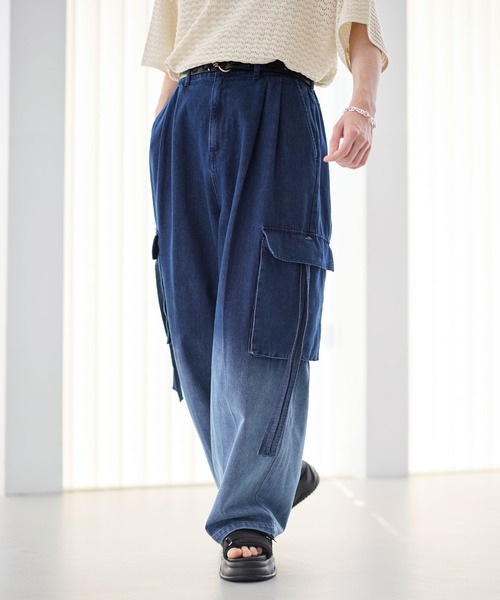 ETELIO（エテリオ）の「グラデーションデニムカーゴパンツ（デニムパンツ・メンズ・ブラック/ブルー・L/M/S/XL）」の5枚目の写真