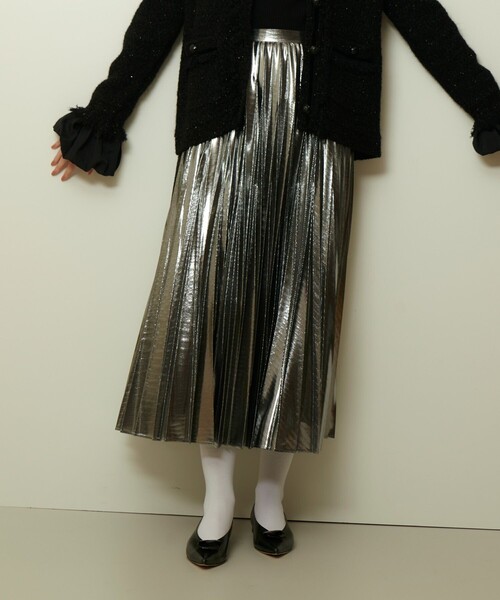 allureville（アルアバイル）の「メタリック切替プリーツスカート（スカート・レディース・シルバー/ゴールド・2）」の16枚目の写真