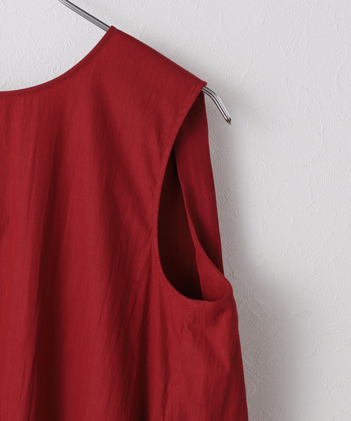 JOURNAL STANDARD（ジャーナルスタンダード）の「バックツイストワンピース（ワンピース・レディース・ベージュ/ブラック/レッド・FREE）」の9枚目の写真