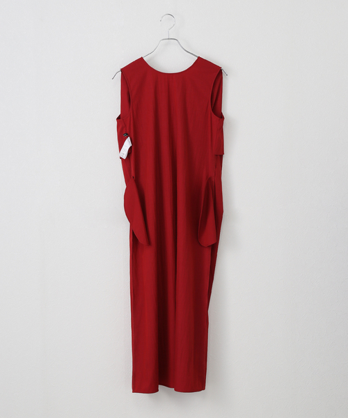 JOURNAL STANDARD（ジャーナルスタンダード）の「バックツイストワンピース（ワンピース・レディース・ベージュ/ブラック/レッド・FREE）」の11枚目の写真