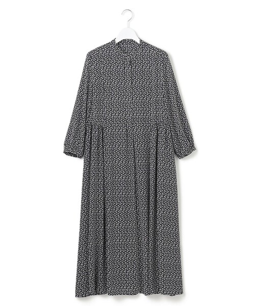 23区 L(ニジュウサンクオオキイサイズ)の「【洗える】モダンジオメトリックプリント ワンピース(ワンピース・レディース・ブラック系5/ダークブラウン系5・50/48/46/44)」の8枚目の写真
