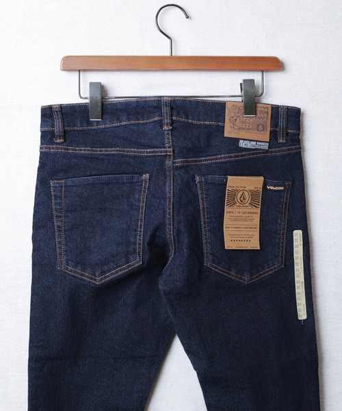 VOLCOM（ボルコム）の「【C-VOLCOM】【VOLCOM/ボルコム】SLIM STRAIGHT FIT STRETCH DENIM JEANS スリム ストレート フィット ストレッチ デニム ジーンズ（デニムパンツ・メンズ・インディゴブルー/ブラック・32×32/34×32/36×32/38×32/30×30/32×30/34×30/36×30）」の22枚目の写真