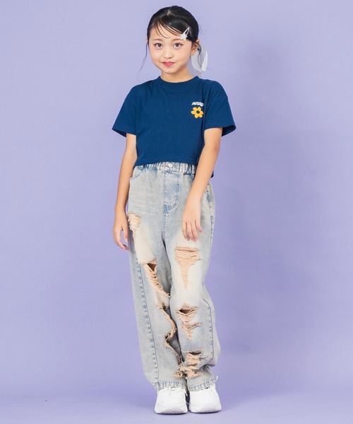 ANAP kids(アナップキッズ)の「フラワーポイント クロップドTシャツ(Tシャツ/カットソー・キッズ・ホワイト/ネイビー・120cm/110cm/130cm)」の17枚目の写真