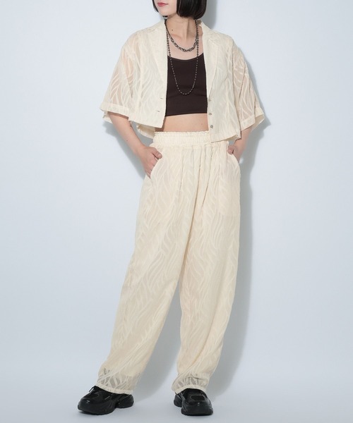PAGEBOY(ページボーイ)の「リーフジャガードセットアップシャツ【セットアップ対応】(シャツ/ブラウス・レディース・オフホワイト/ブラック・FREE)」の6枚目の写真