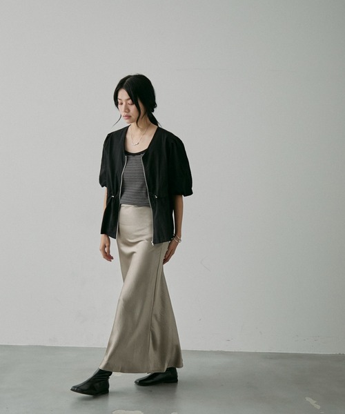 NUJOH(ヌゾ)の「Satin Long Skirt / サテン ロングスカート(スカート・レディース・ベージュ/ブラック/アイボリー・LARGE/MEDIUM)」の5枚目の写真
