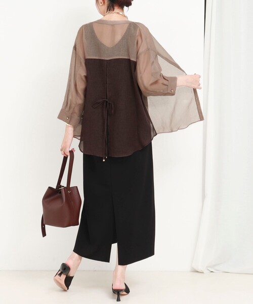 MICO COULIER（ミコクリエ）の「シアーリネンライクシャツ　バイカラー（シャツ/ブラウス・レディース・モカ/ライトブルー/ブラック・38）」の10枚目の写真