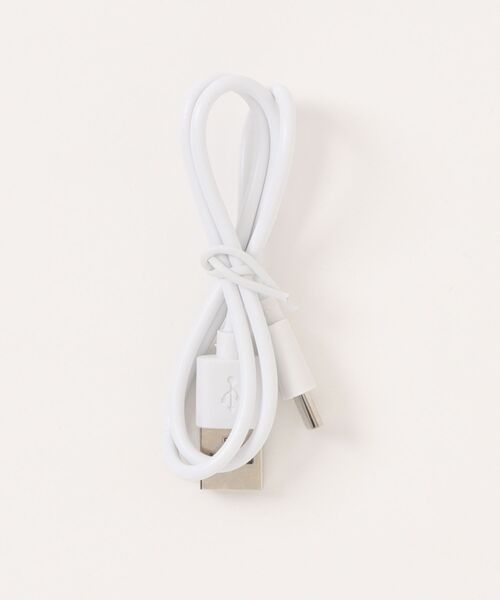 Cinderella(シンデレラ)の「ハンディファン 冷却プレート 卓上扇風機 携帯扇風機 扇風機 小型扇風機 大容量バッテリー 瞬間冷却 10℃ 静音 カラビナ 夏 充電式 かんたん 便利 快適 卓上 腰掛け type-c 急速充電 コンパクト 持ち運び 手持ち ハンズフリー おしゃれ 軽量 パステルカラー かわいい(生活家電・レディース・ミント/ラベンダー/ピンク/アイボリー/ライトブルー/モカ・FREE)」の16枚目の写真