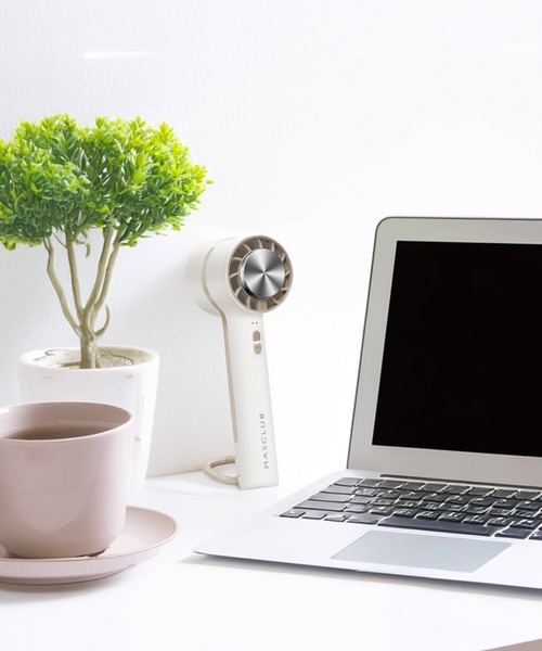 Cinderella(シンデレラ)の「ハンディファン 冷却プレート 卓上扇風機 携帯扇風機 扇風機 小型扇風機 大容量バッテリー 瞬間冷却 10℃ 静音 カラビナ 夏 充電式 かんたん 便利 快適 卓上 腰掛け type-c 急速充電 コンパクト 持ち運び 手持ち ハンズフリー おしゃれ 軽量 パステルカラー かわいい(生活家電・レディース・ミント/ラベンダー/ピンク/アイボリー/ライトブルー/モカ・FREE)」の10枚目の写真