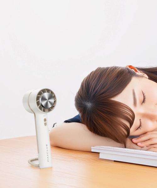 Cinderella(シンデレラ)の「ハンディファン 冷却プレート 卓上扇風機 携帯扇風機 扇風機 小型扇風機 大容量バッテリー 瞬間冷却 10℃ 静音 カラビナ 夏 充電式 かんたん 便利 快適 卓上 腰掛け type-c 急速充電 コンパクト 持ち運び 手持ち ハンズフリー おしゃれ 軽量 パステルカラー かわいい(生活家電・レディース・ミント/ラベンダー/ピンク/アイボリー/ライトブルー/モカ・FREE)」の11枚目の写真