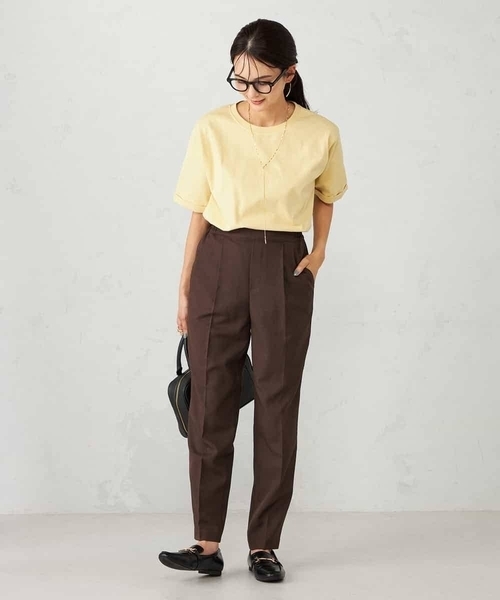 a.v.v（アーヴェヴェ）の「【接触冷感/UVカット/コットン100％】ロールアップハーフスリーブTシャツ（Tシャツ/カットソー・レディース・ボルドー/パープル/グレー系その他/クリーム・36/38/40）」の7枚目の写真