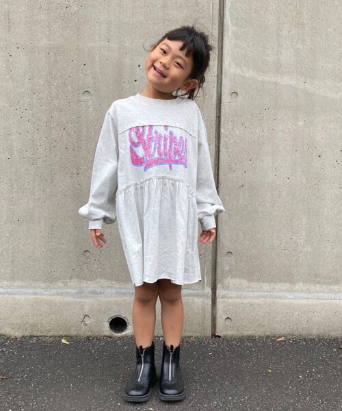 CIAOPANIC TYPY（チャオパニックティピー）の「【KIDS】かすれロゴ長袖チュニックミニワンピ（ワンピース・キッズ・チャコールグレー/グレー/キャメル・SMALL/XX-LARGE/MEDIUM/X-LARGE/LARGE）」の9枚目の写真