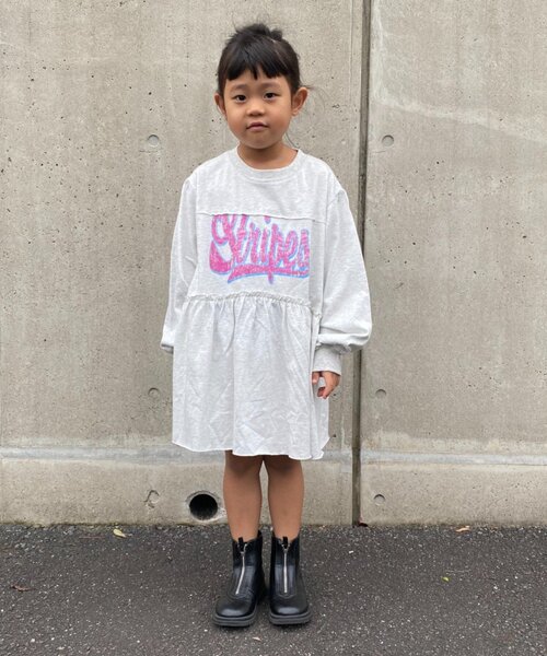 CIAOPANIC TYPY（チャオパニックティピー）の「【KIDS】かすれロゴ長袖チュニックミニワンピ（ワンピース・キッズ・チャコールグレー/グレー/キャメル・SMALL/XX-LARGE/MEDIUM/X-LARGE/LARGE）」の10枚目の写真