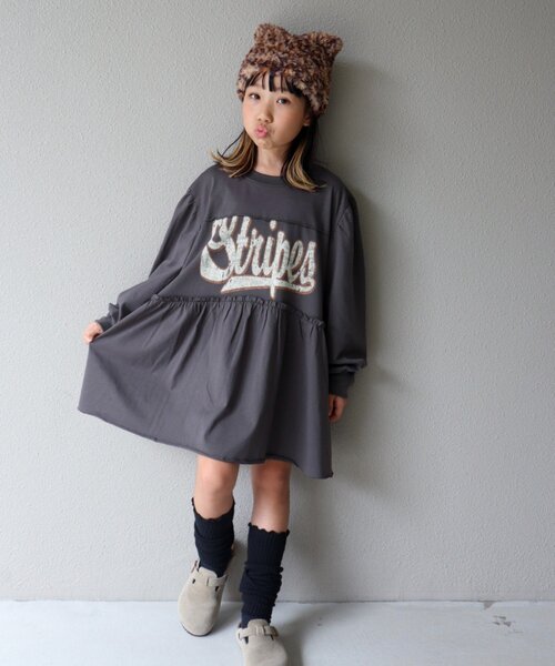 CIAOPANIC TYPY（チャオパニックティピー）の「【KIDS】かすれロゴ長袖チュニックミニワンピ（ワンピース・キッズ・チャコールグレー/グレー/キャメル・SMALL/XX-LARGE/MEDIUM/X-LARGE/LARGE）」の14枚目の写真