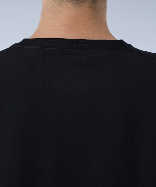 UNITED TOKYO(ユナイテッドトウキョウ)の「【残りわずか】TECHNORAMA ノースリーブTシャツ |接触冷感/最高級コットン/防シワ/ウォッシャブル/汗ジミ防止(Tシャツ/カットソー・メンズ・ダークグレー/ホワイト/ブラック・1/2)」の17枚目の写真