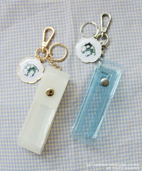 ACCOMMODE（アコモデ）の「【ひつじのショーン】羊文学リップケース（ポーチ・レディース・ホワイト/ブルー・FREE）」の2枚目の写真