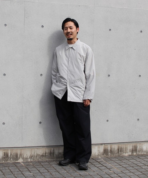 Snow Peak（スノーピーク）の「Snow Peak / Nylon Tussah Utility Storage Shirt  ナイロンタッサーユーティリティストレージシャツ（シャツ/ブラウス・メンズ・ブラック/ライトグレー/ネイビー・XL/L/M）」の4枚目の写真