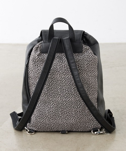 PAPILLONNER(パピヨネ)の「2WAYレザーコンビリュック(バックパック/リュック・レディース・ブラック系その他/ブラック・FREE)」の17枚目の写真