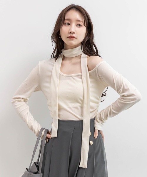 RANDA(ランダ)の「アシメネックベロアストーンカットソー(Tシャツ/カットソー・レディース・ワイン/アイボリー/ネイビー・FREE)」の1枚目の写真